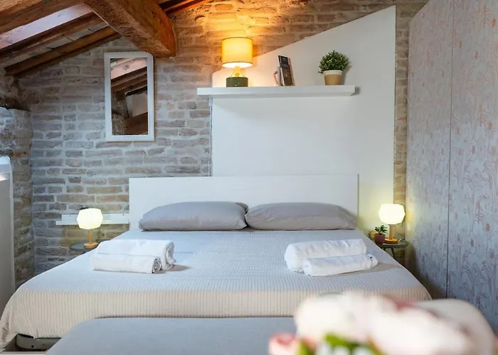 A Due Passi Dal Centro Lägenhet Ravenna